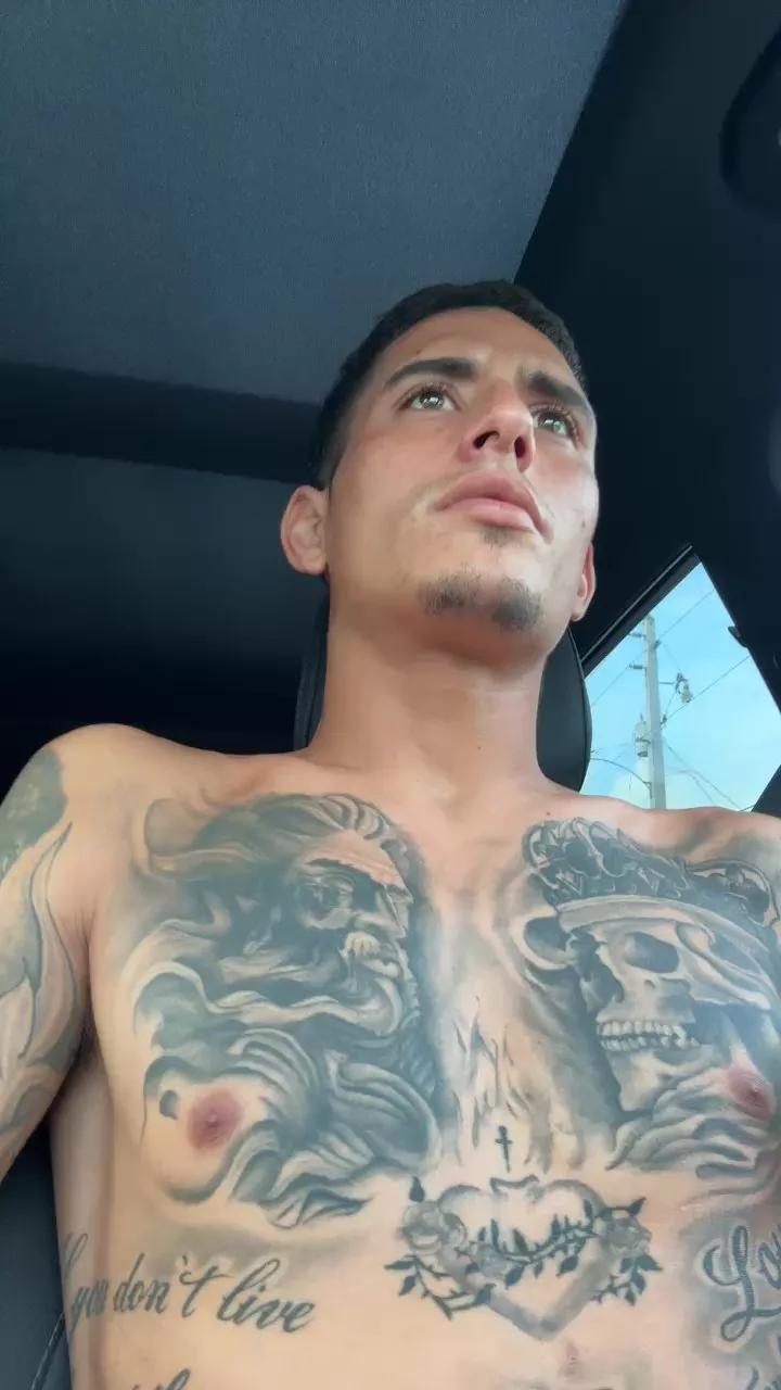 Cuban477 on Cam4 