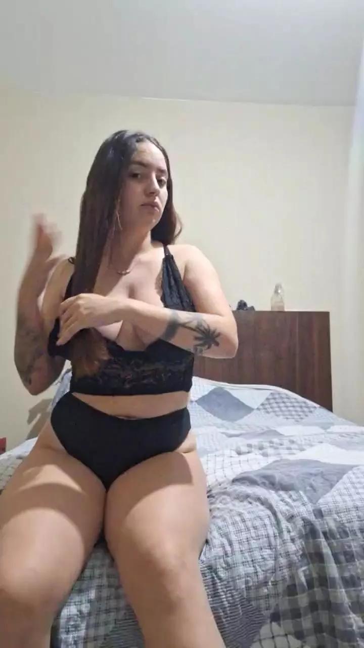 Cuchi8 on Cam4 