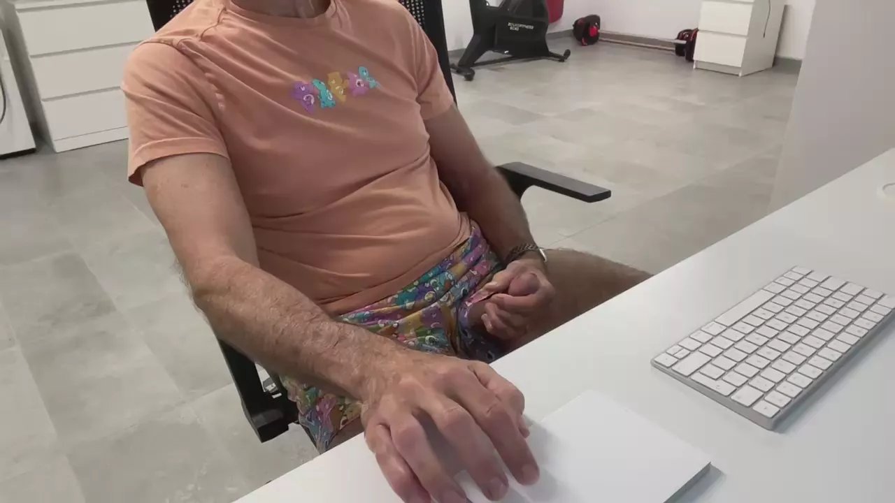 Offline cumfunbrad on Cam4