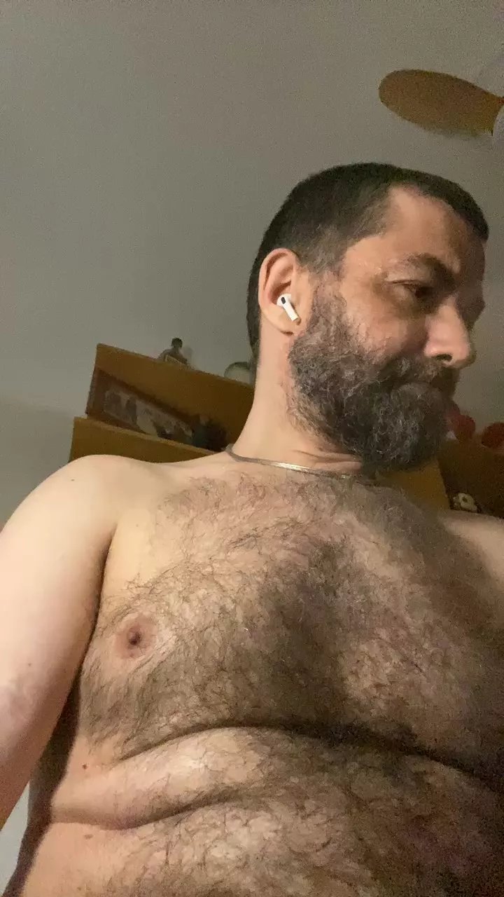 Offline daddybearmadri5 on Cam4
