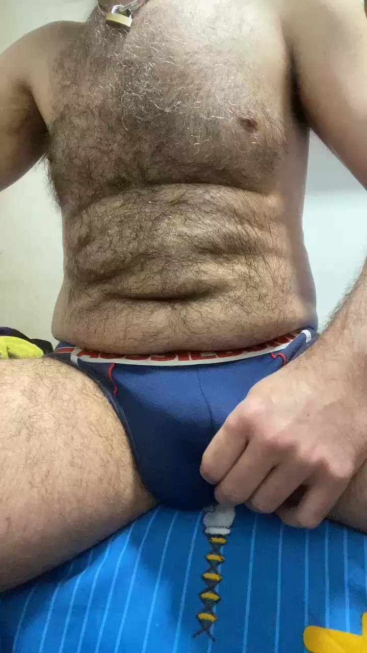 Offline daddybearmadri5 on Cam4