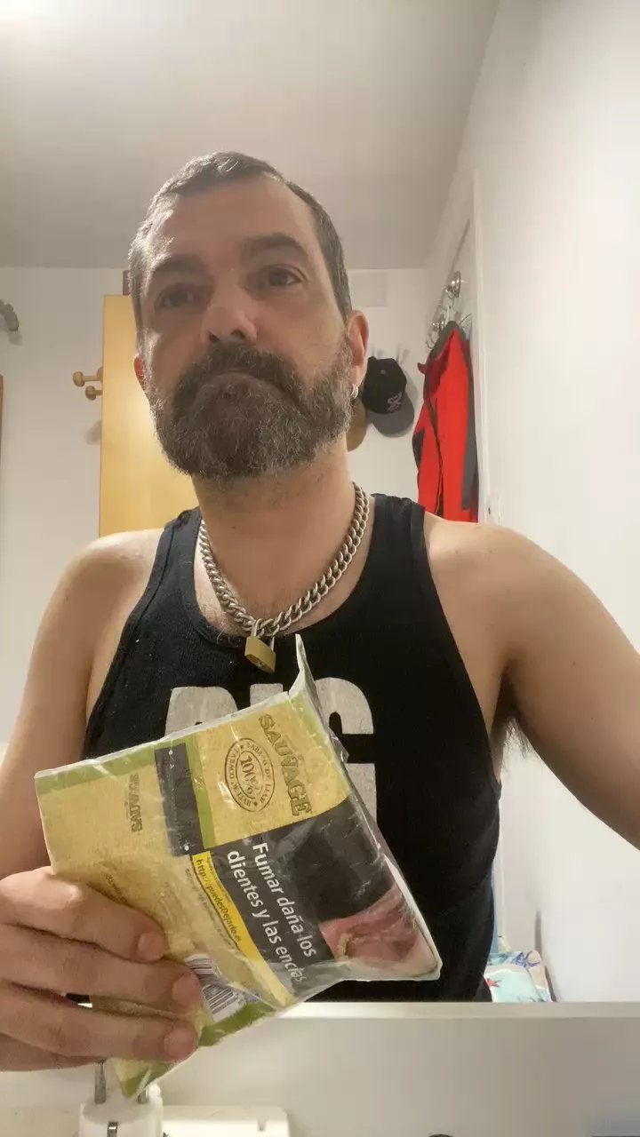 Offline daddybearmadri5 on Cam4