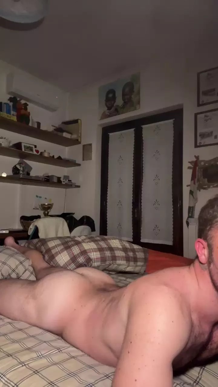 Offline dandy3 on Cam4