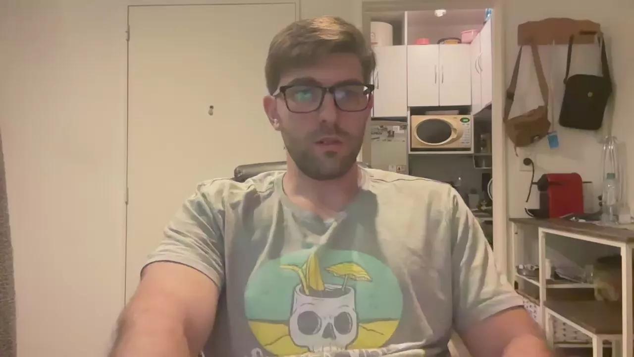 dante_nero94 on Cam4 