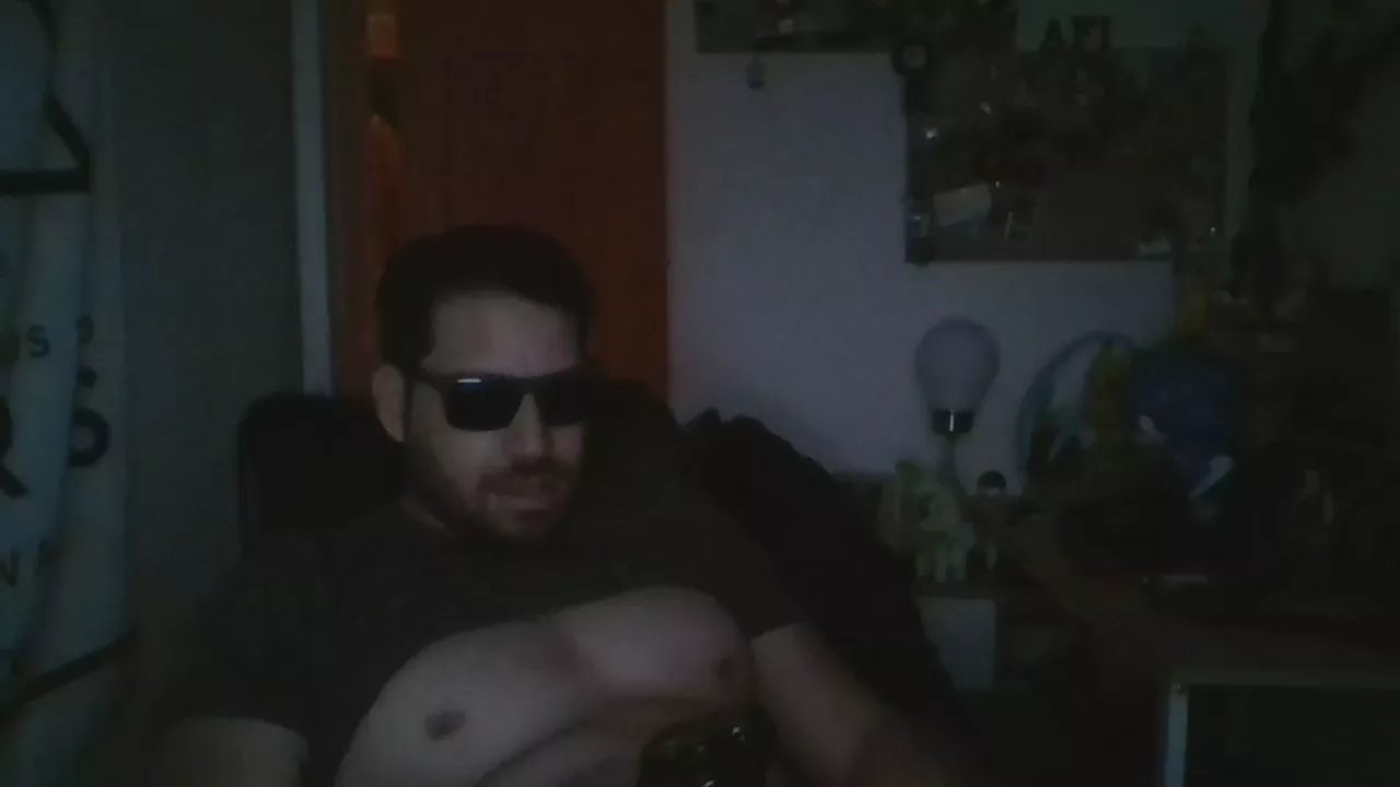 Offline darkhunterhot on Cam4
