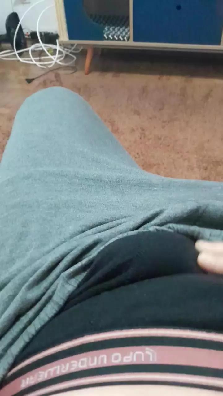 dcardozaoo on Cam4 