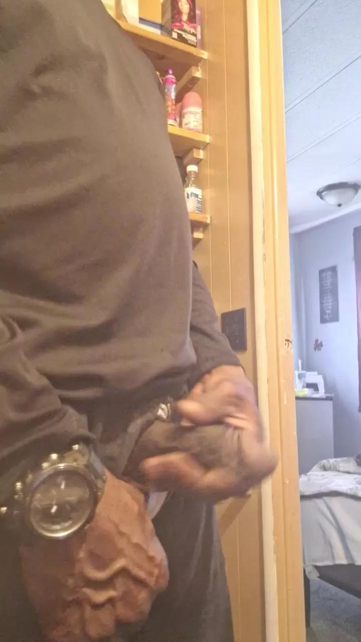 Deacon805 on Cam4 