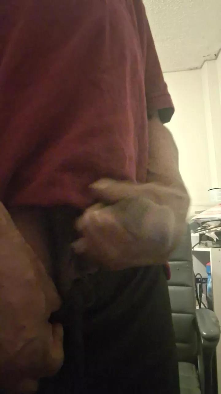 Deacon805 on Cam4 