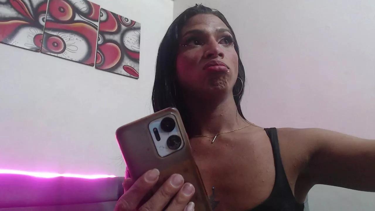 debora_hotbiitc on Cam4 