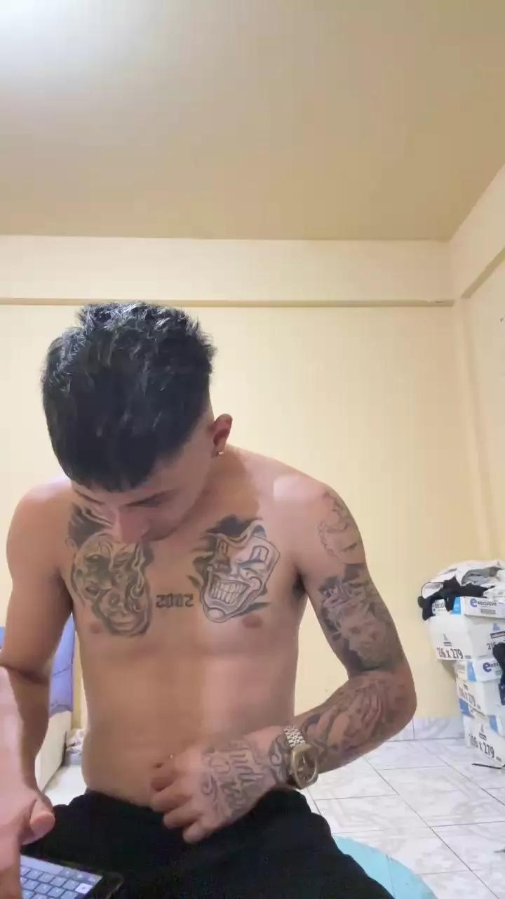 Demoniojoaquinn on Cam4 
