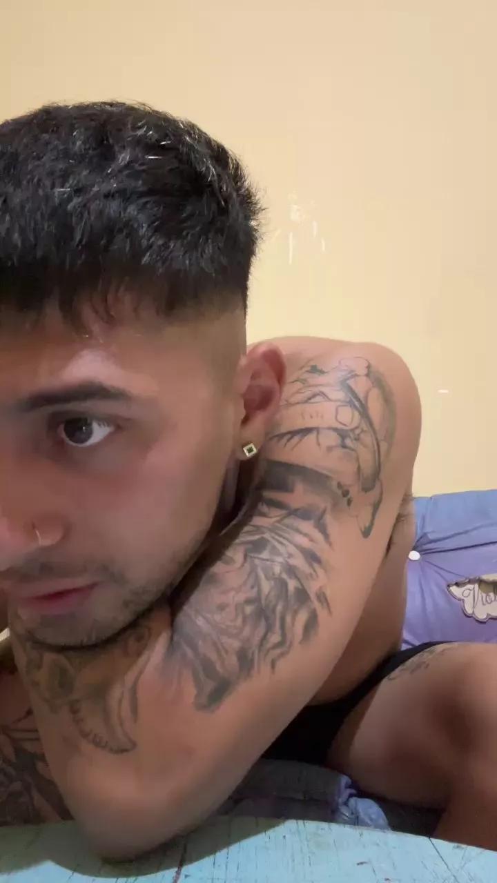 Demoniojoaquinn on Cam4 