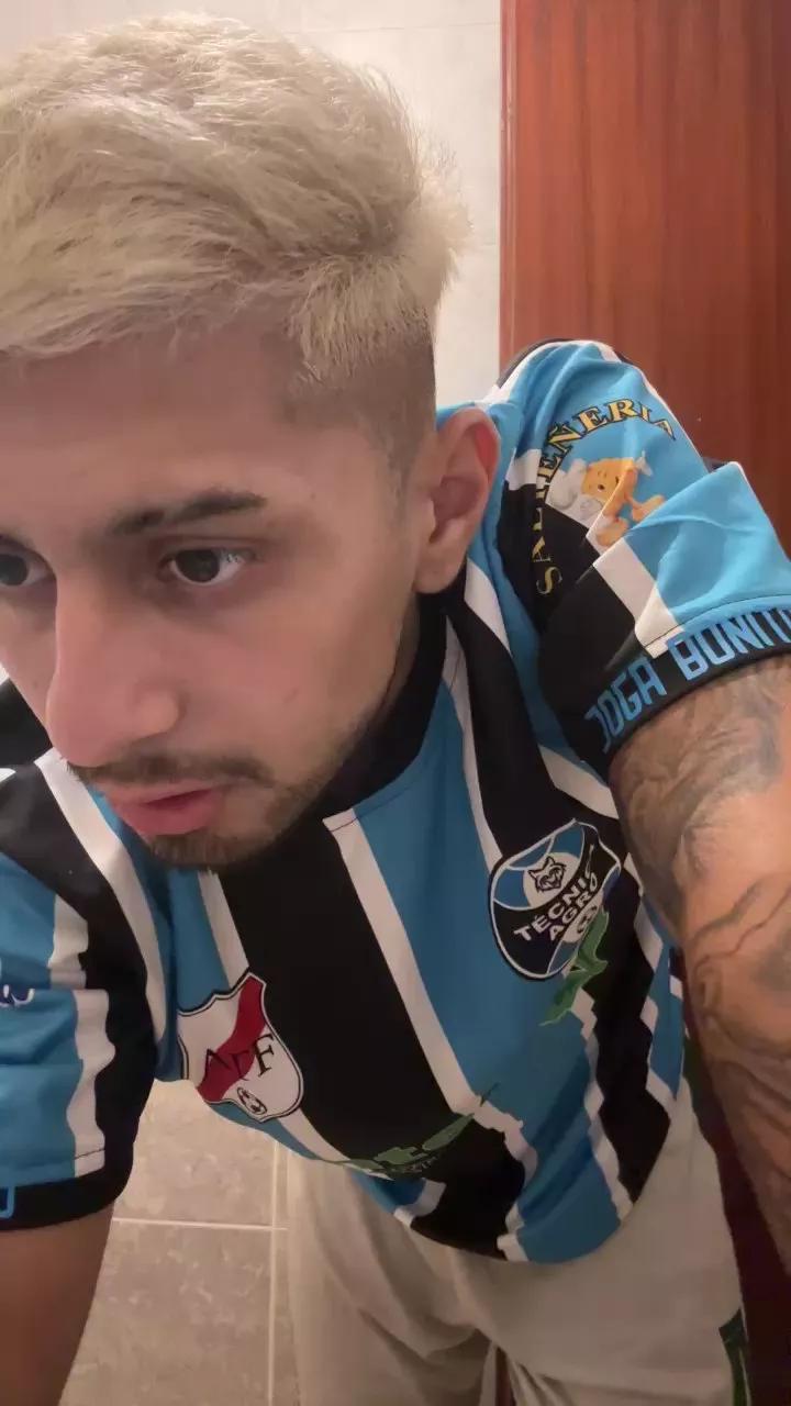 Demoniojoaquinn on Cam4 