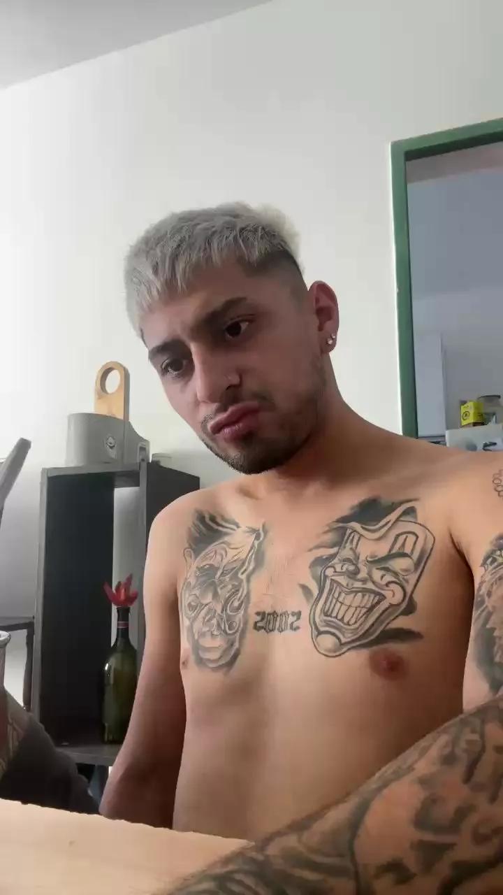 Demoniojoaquinn on Cam4 