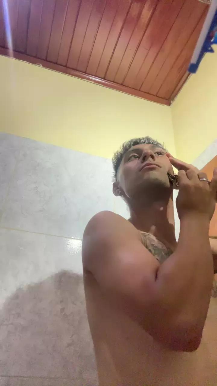 Demoniojoaquinn on Cam4 