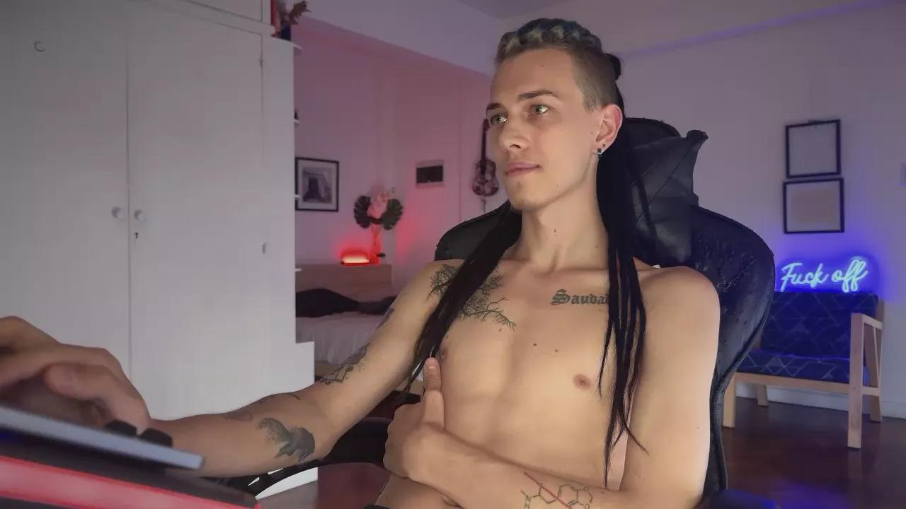 Den_DreaddX on Cam4 