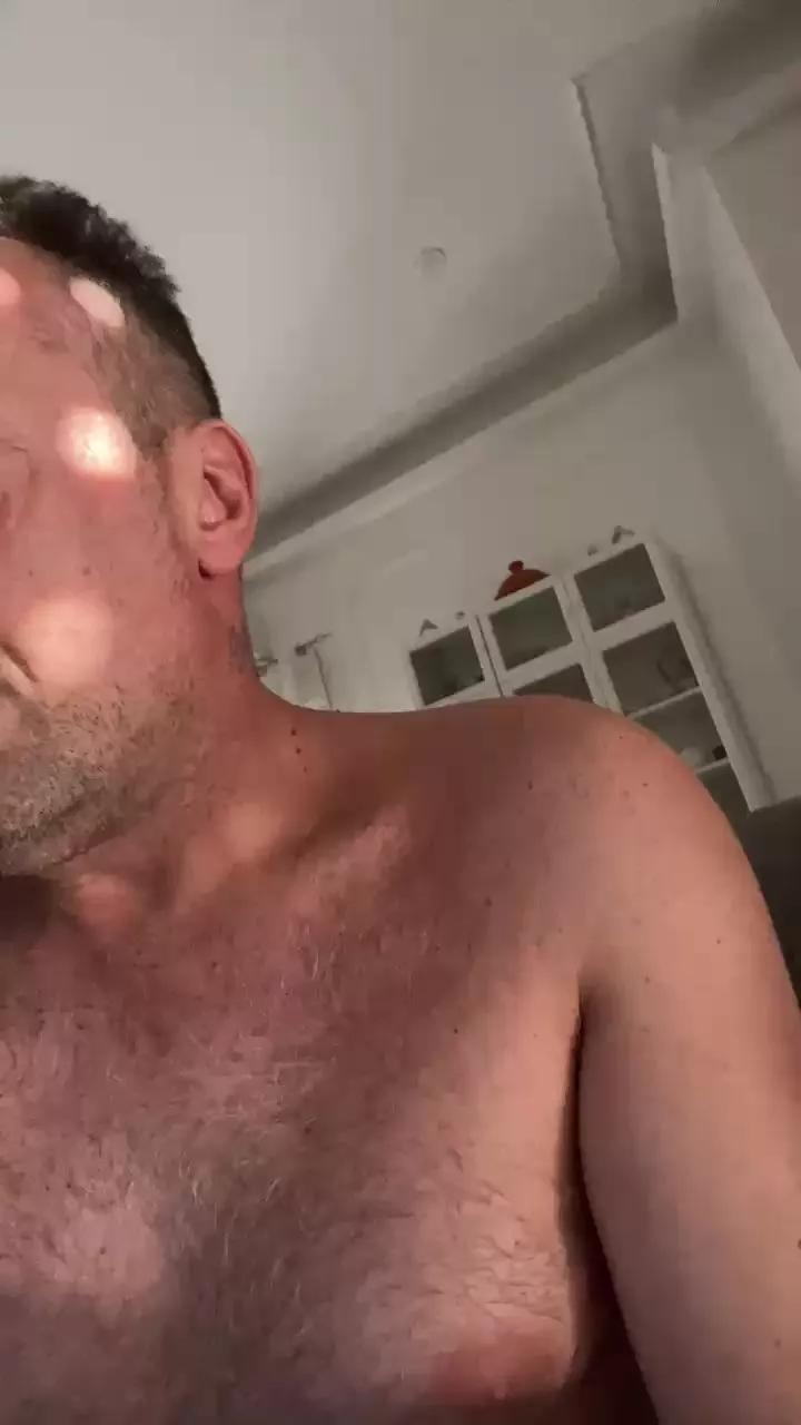 Dentista78 on Cam4 