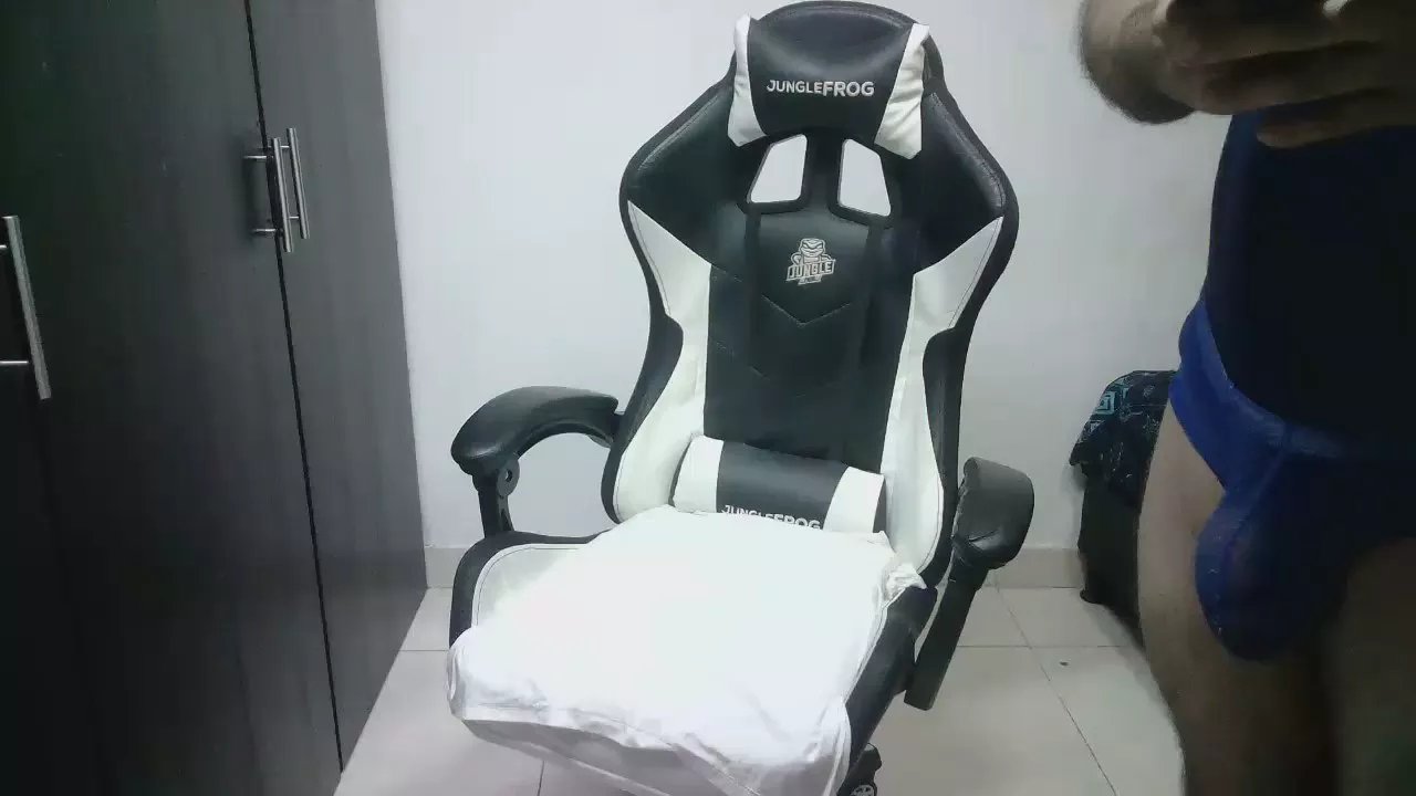 Offline deuxes on Cam4