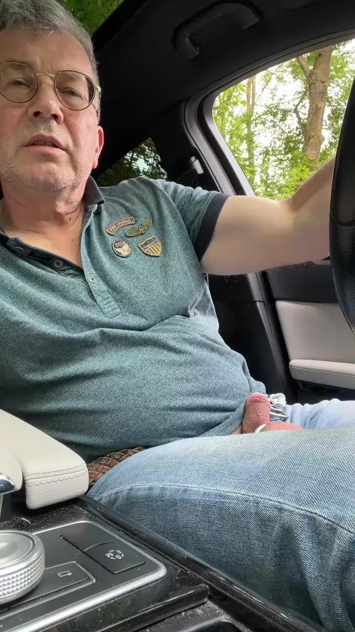 Dezslaaf on Cam4 