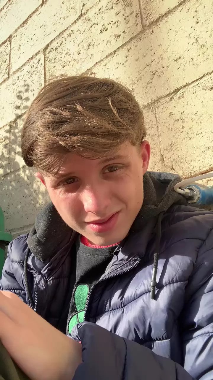 Offline DiegoLoirin on Cam4