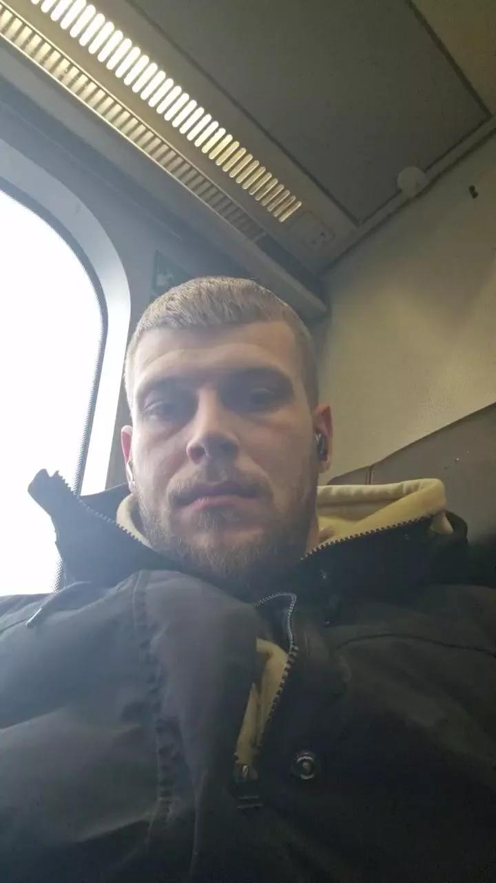 Dirtydick95 on Cam4 