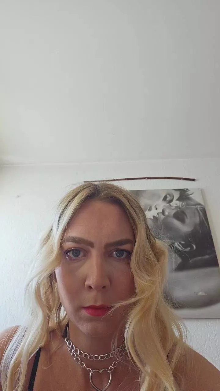 Offline Divinetentation on Cam4