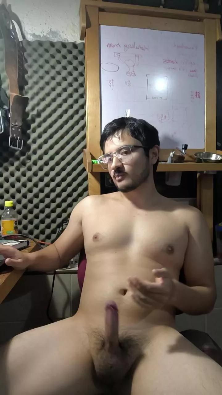DwyneCooper on Cam4 