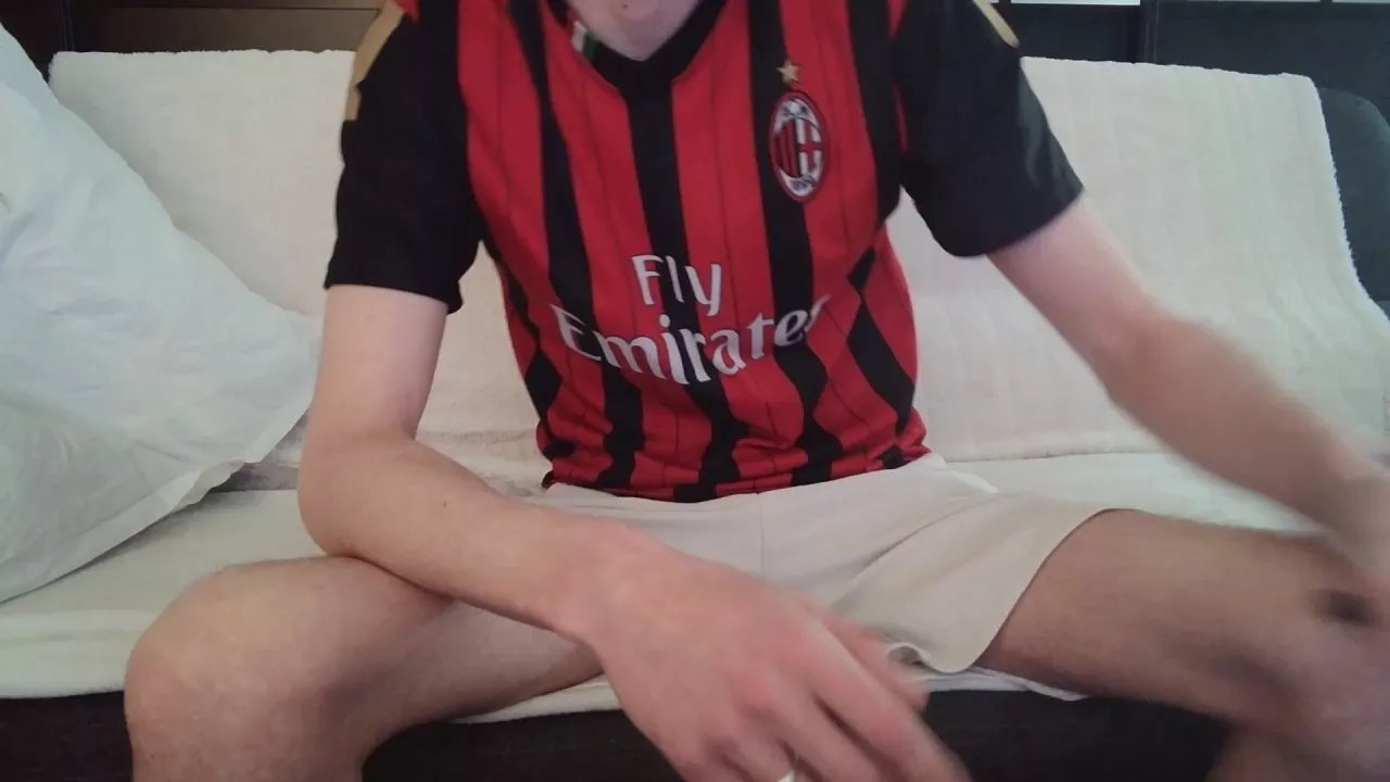 Offline ElViko1 on Cam4