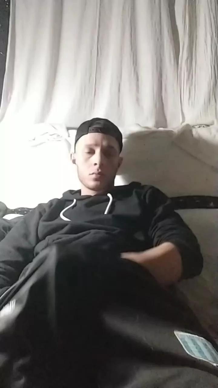 Emaa21c on Cam4 