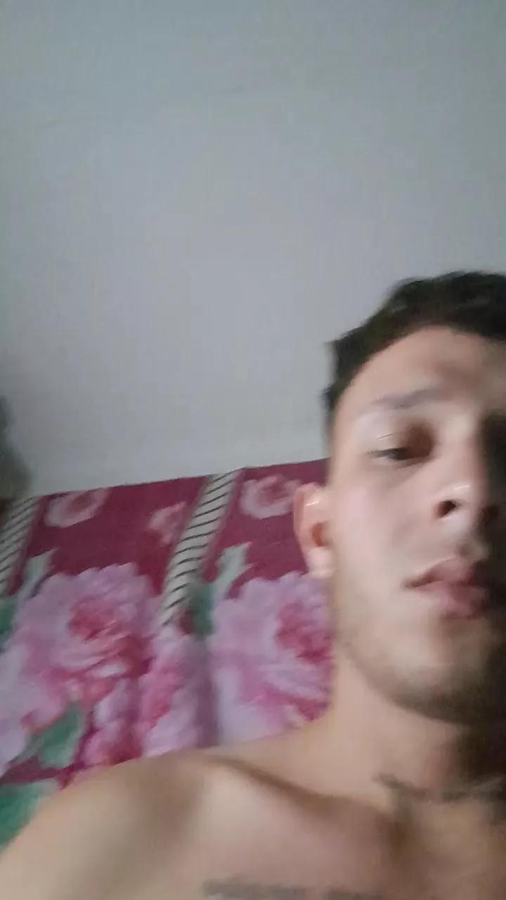 Emaa21c on Cam4 