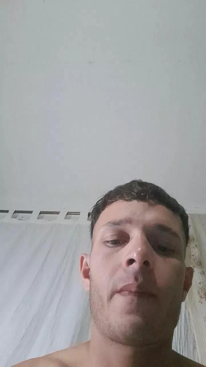 Emaa21c on Cam4 
