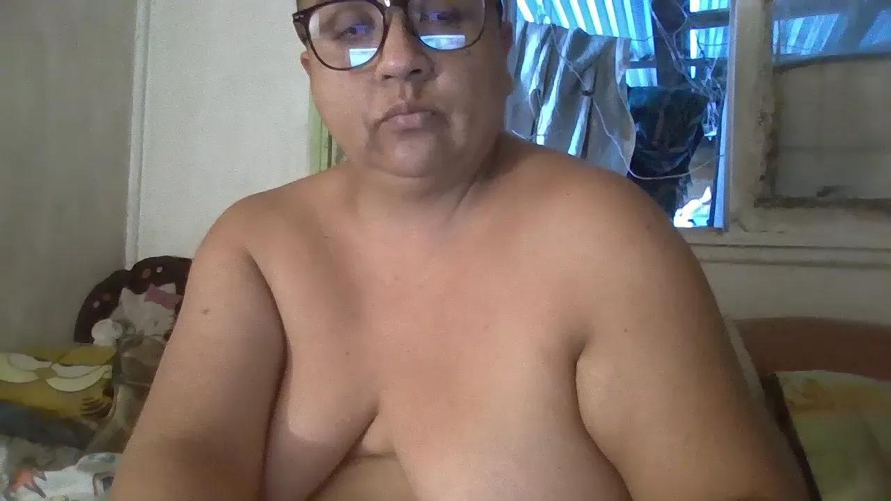 ErinaDarling on Cam4 