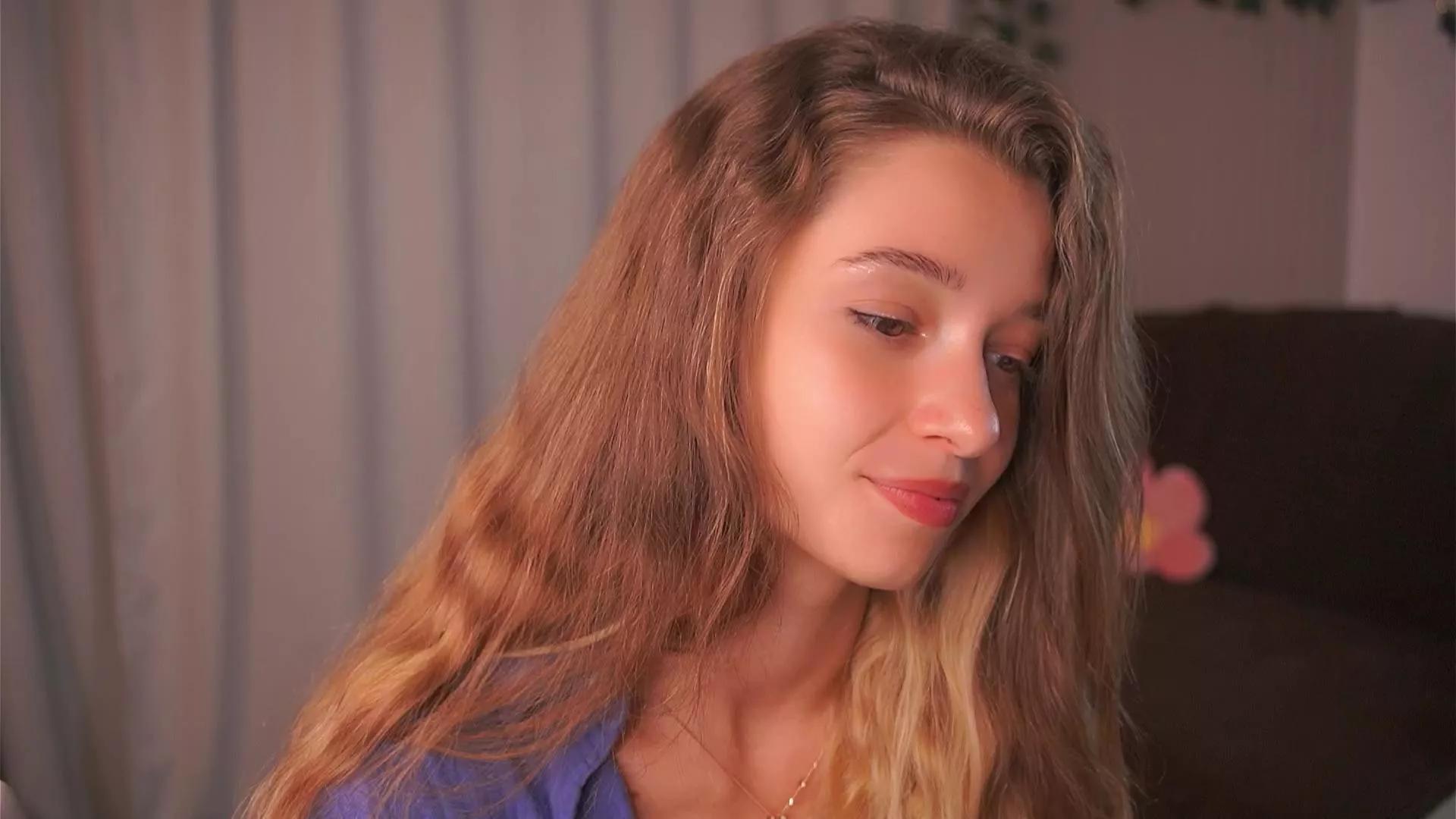 ErleneHarding on Cam4 