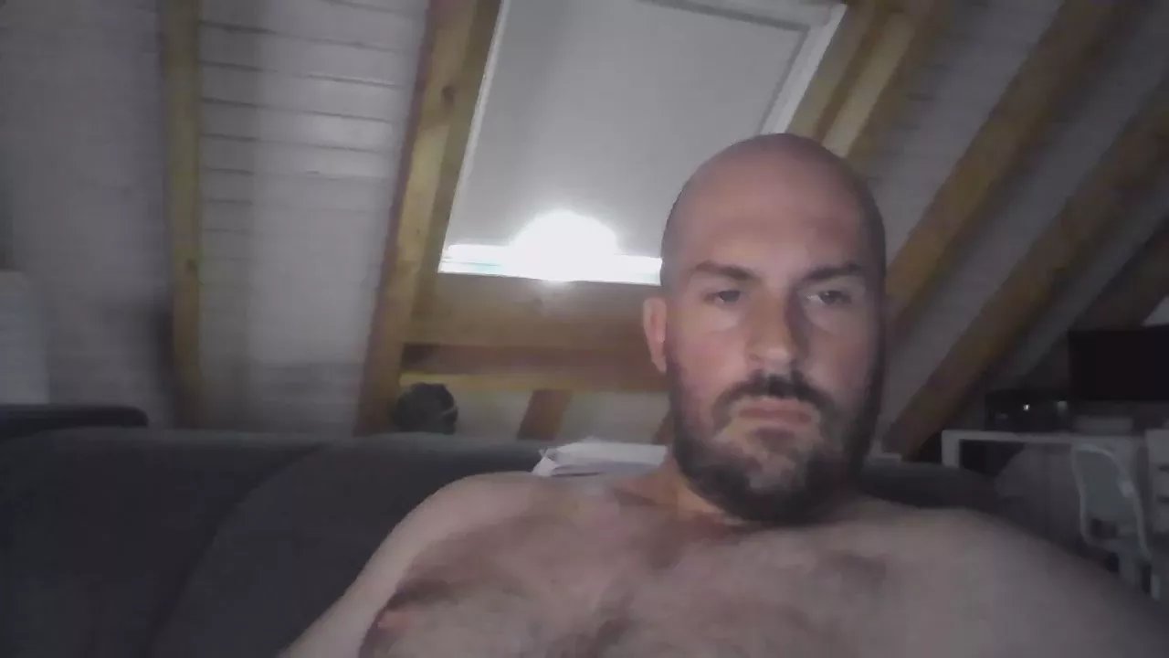 Offline eshot2punkt0 on Cam4