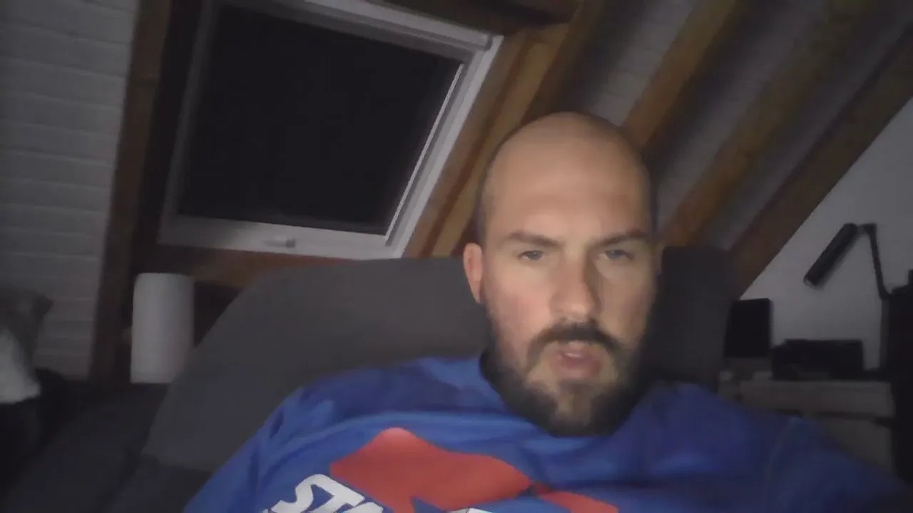 Offline eshot2punkt0 on Cam4