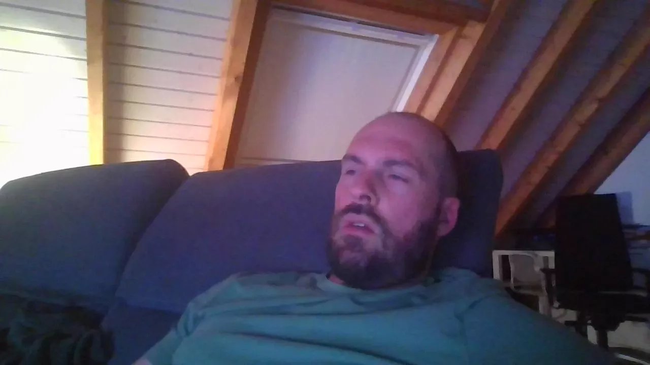 Offline eshot2punkt0 on Cam4