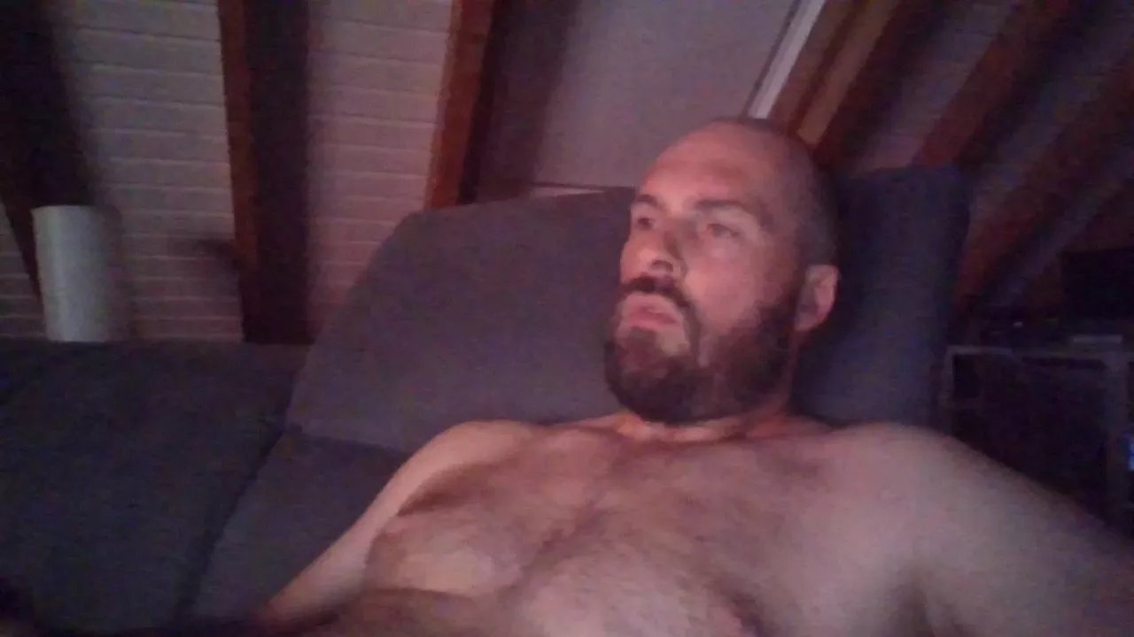 Offline eshot2punkt0 on Cam4