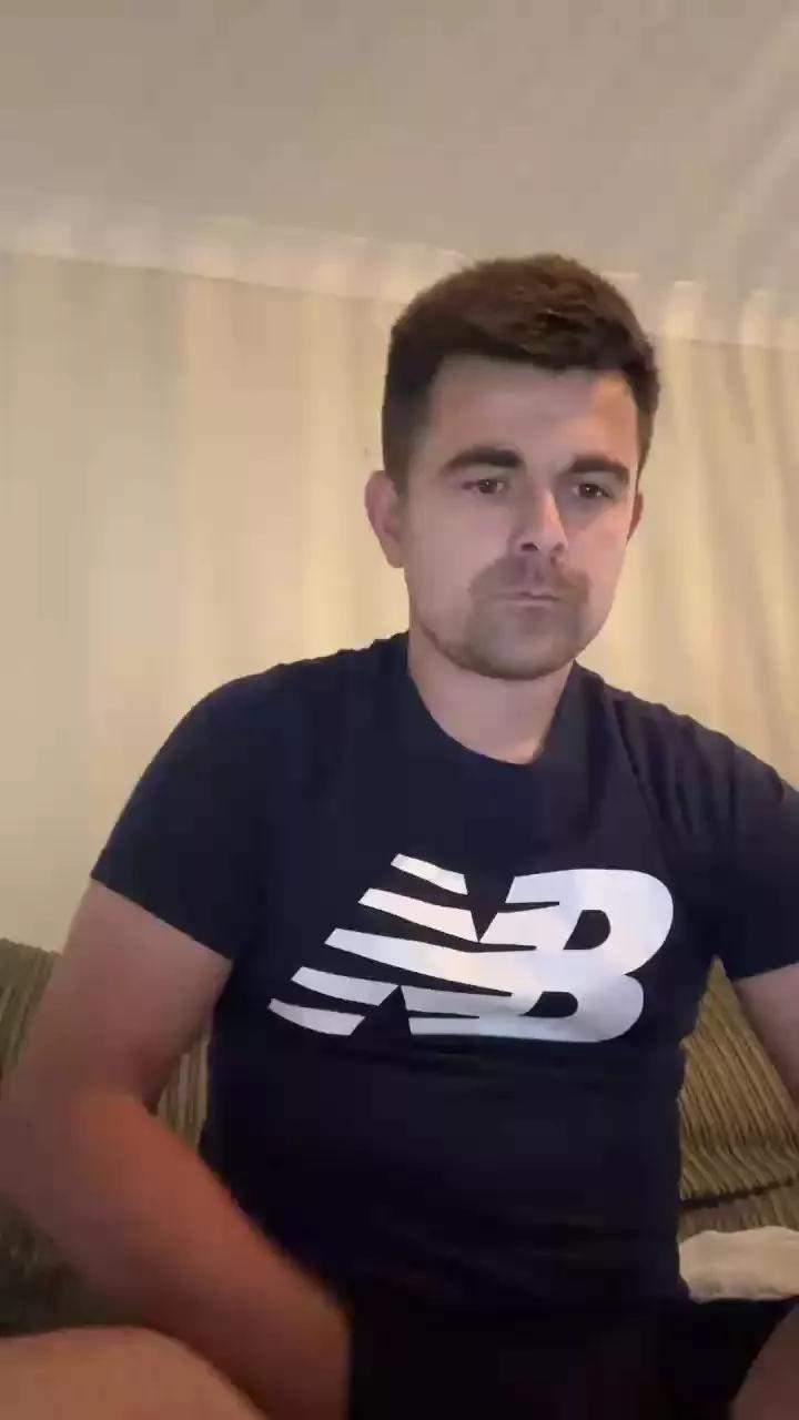 Eveningfun93 on Cam4 