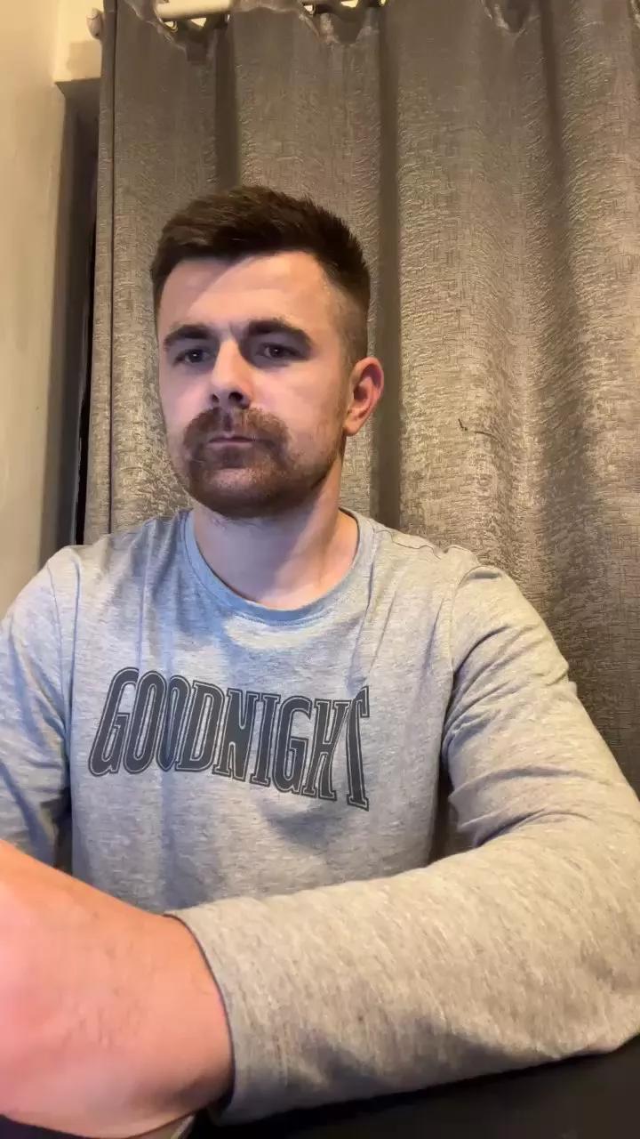 Eveningfun93 on Cam4 