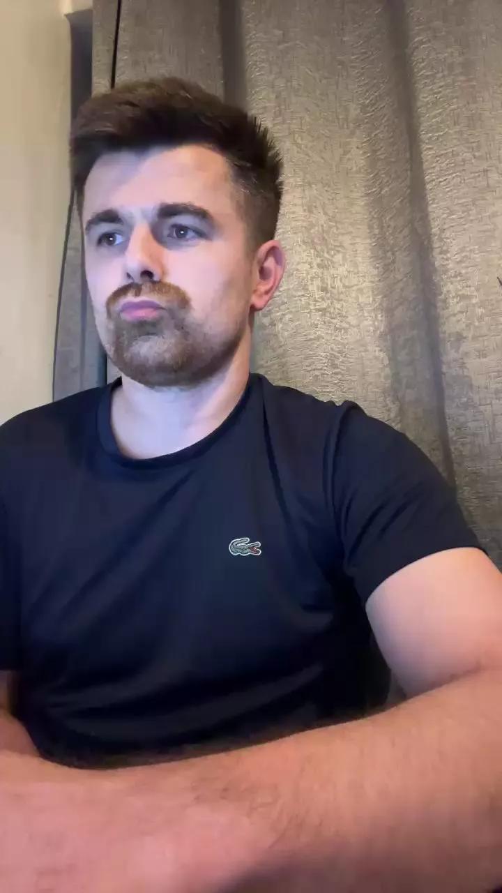 Eveningfun93 on Cam4 