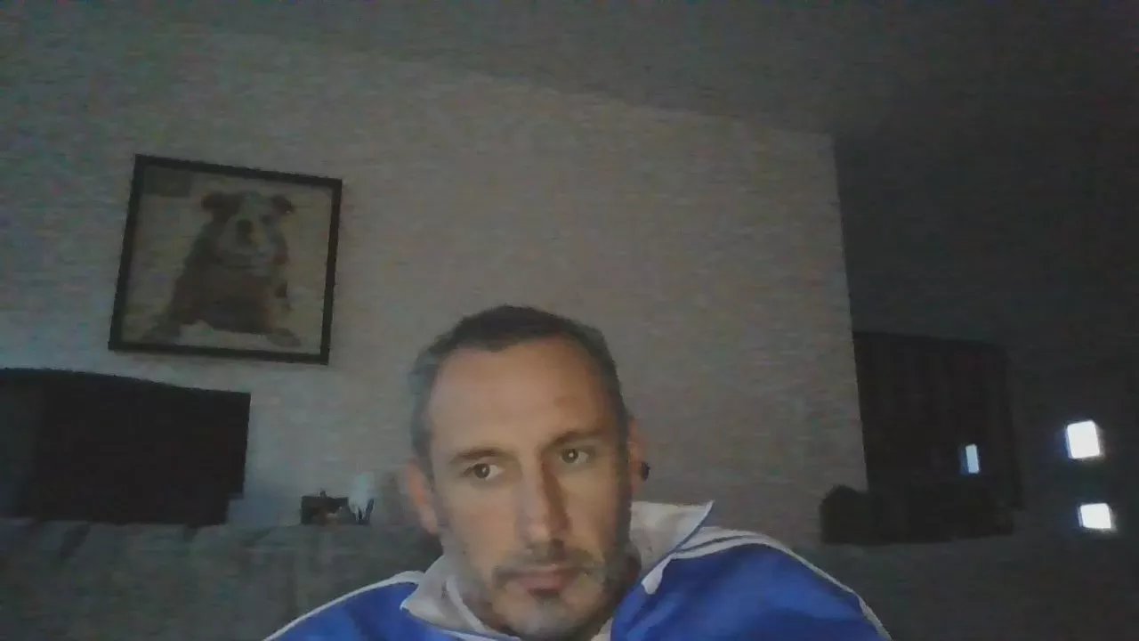 Offline Fabx383 on Cam4