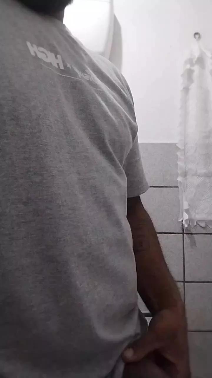 ferramenta23 on Cam4 
