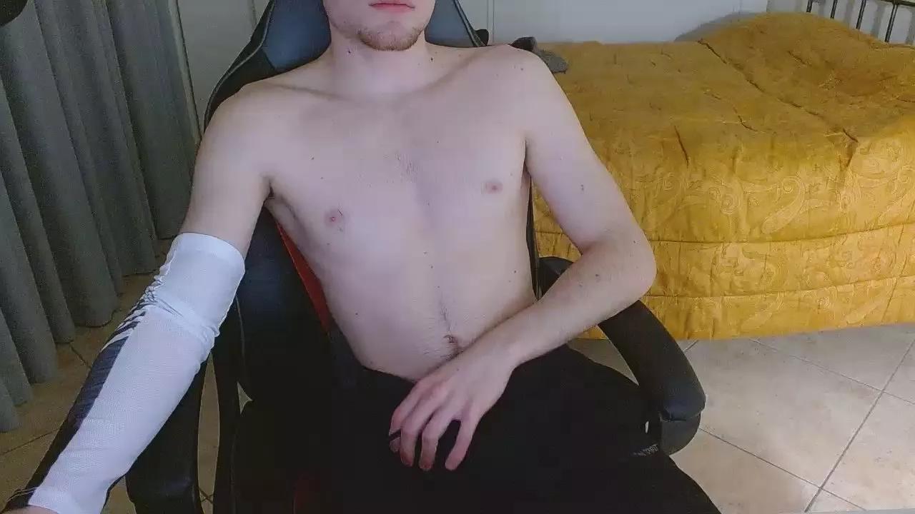 FitBoywow on Cam4 