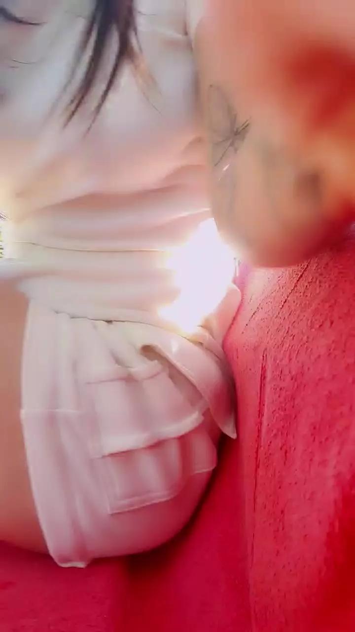 fragile7883 on Cam4 