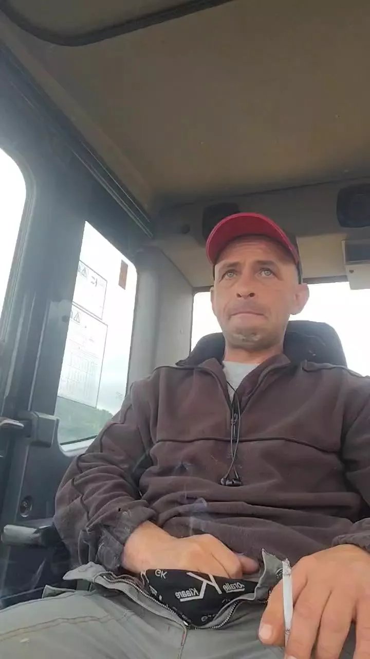 Offline fram30 on Cam4