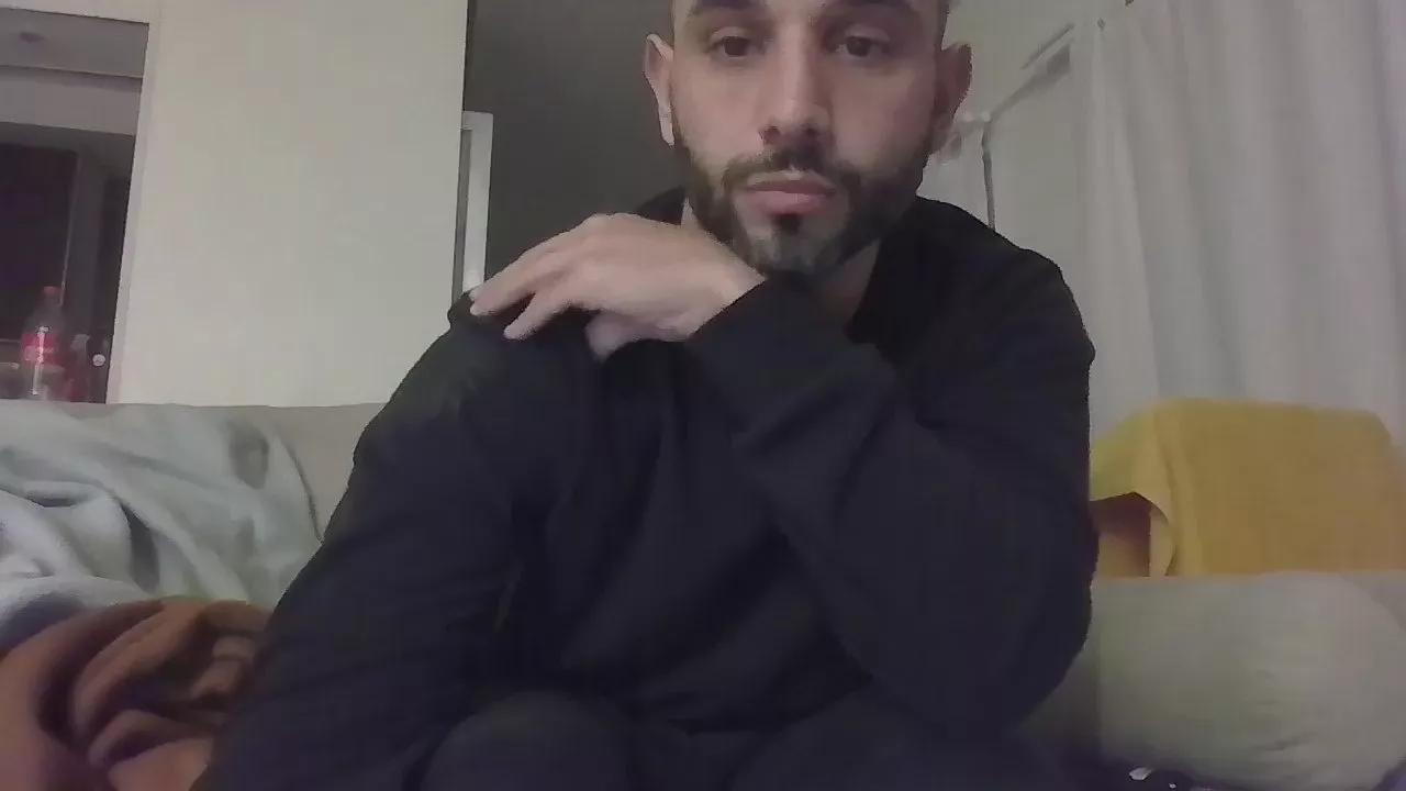 Franzz18 on Cam4 