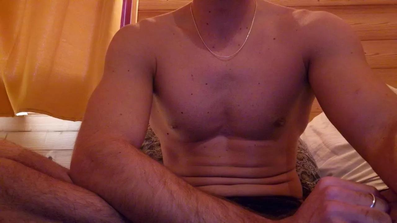 frenchfitsexy on Cam4 
