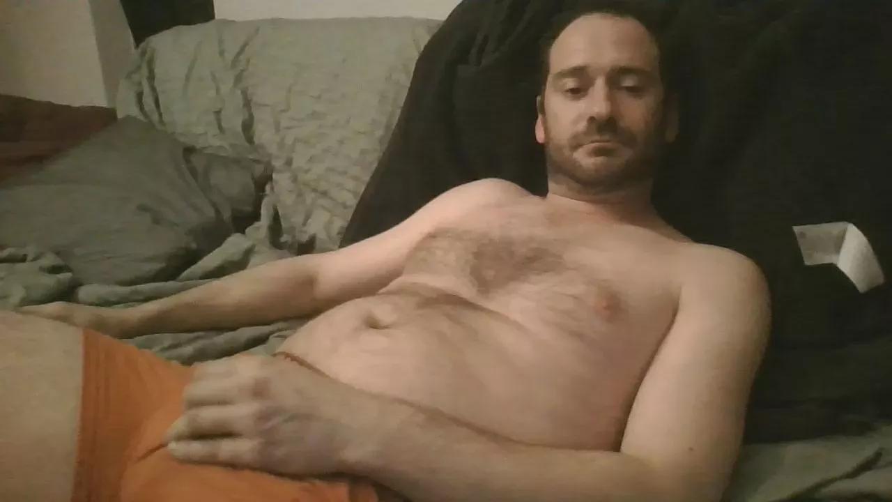 frenchi666 on Cam4 