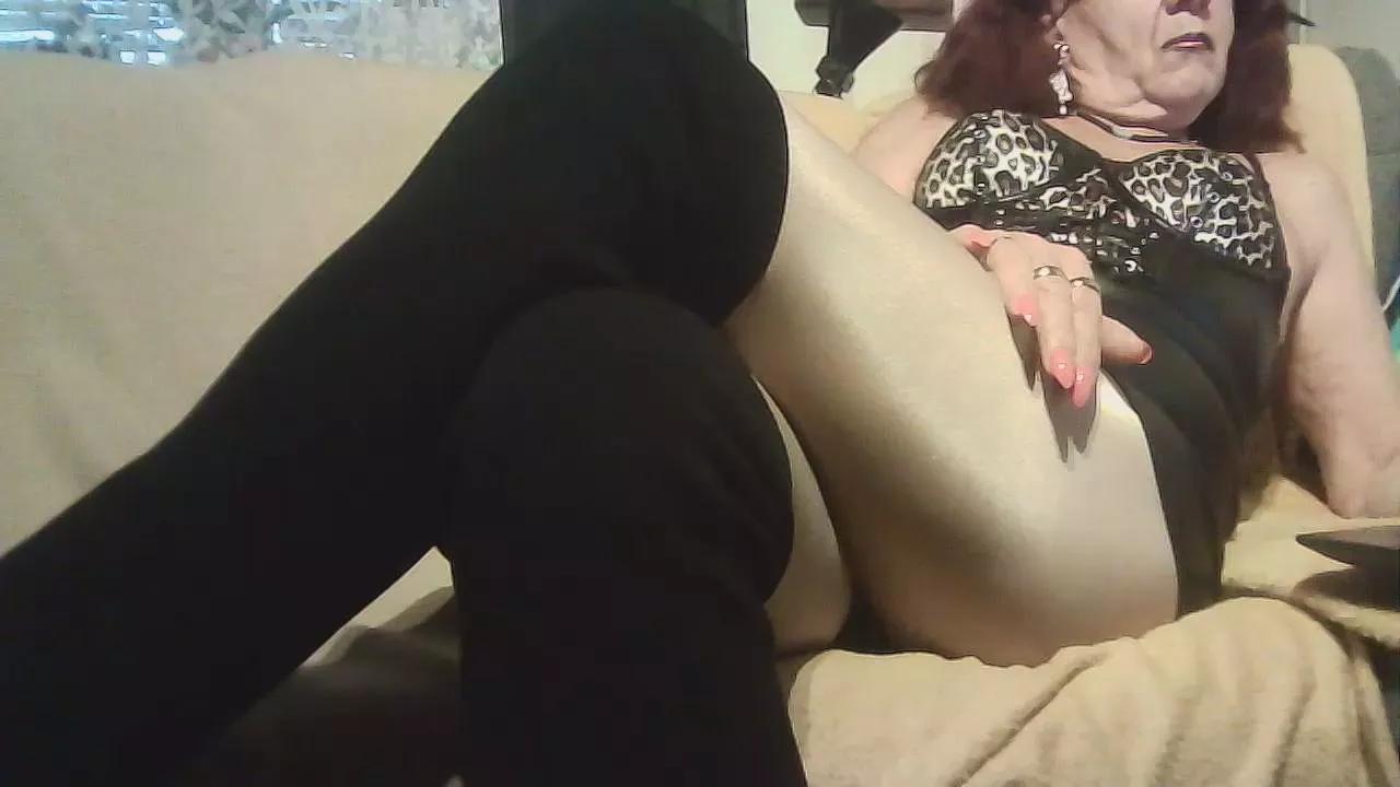 gabrielesexyhot on Cam4 