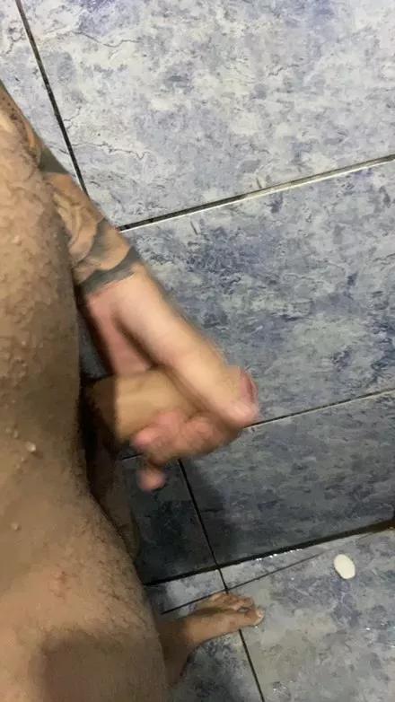 gabrielll18 on Cam4 
