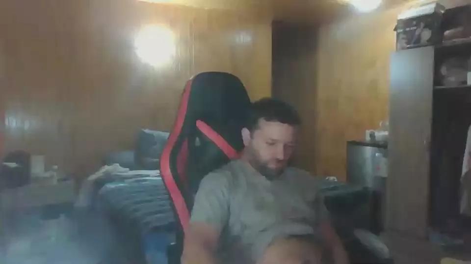 Giingz22 on Cam4 